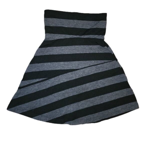Star RIDE Black and Grey Asymmetrical Striped Skirt - Picture 2 of 4